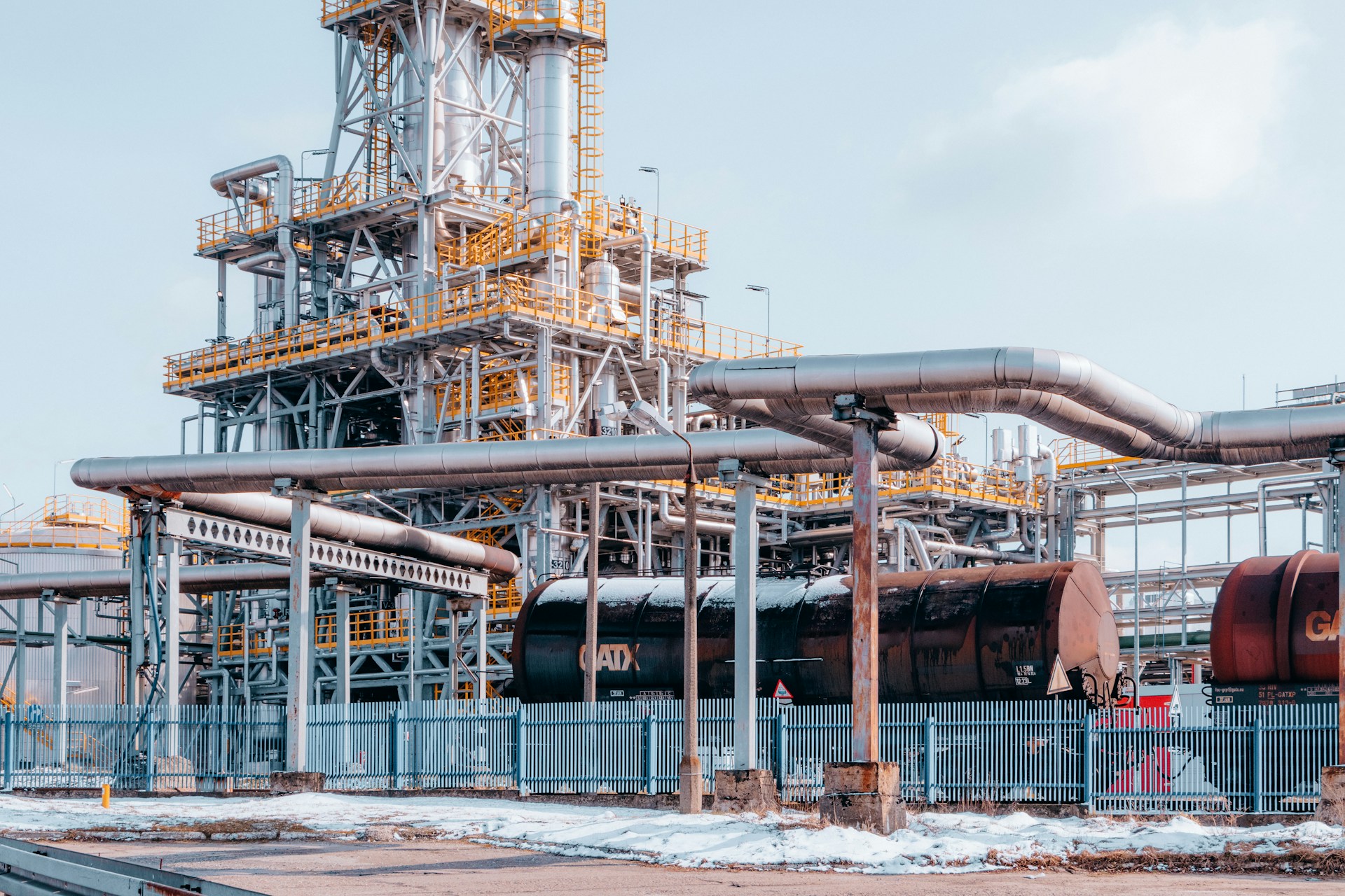 Maximizing Manufacturing Efficiency with Innovative Piping Solutions